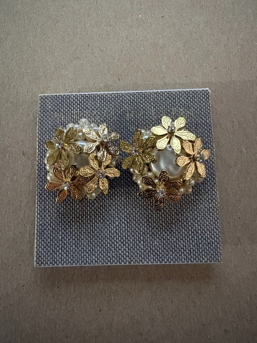 NWT signed Miriam Haskell baroque & seed faux pearl & gold clip on earrings
